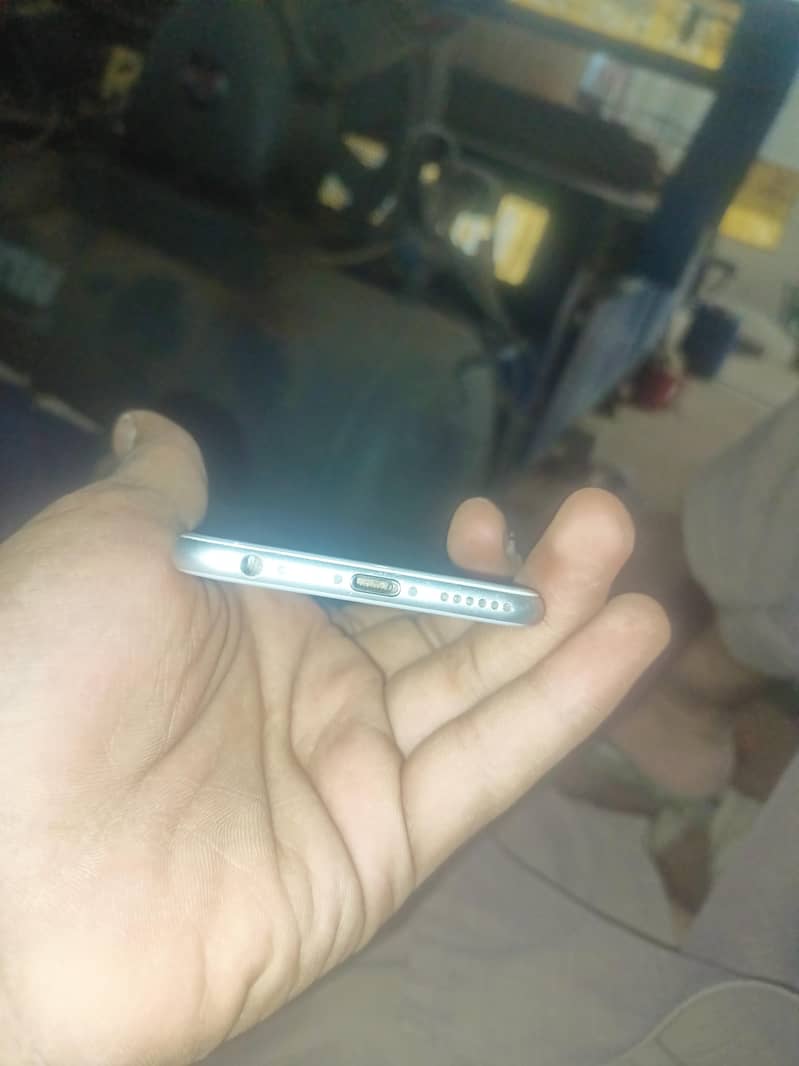 Apple iPhone 6 5