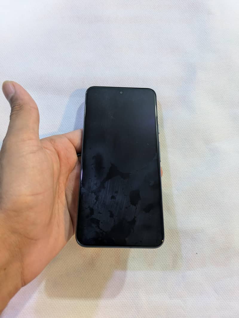 Google Pixel 8 5