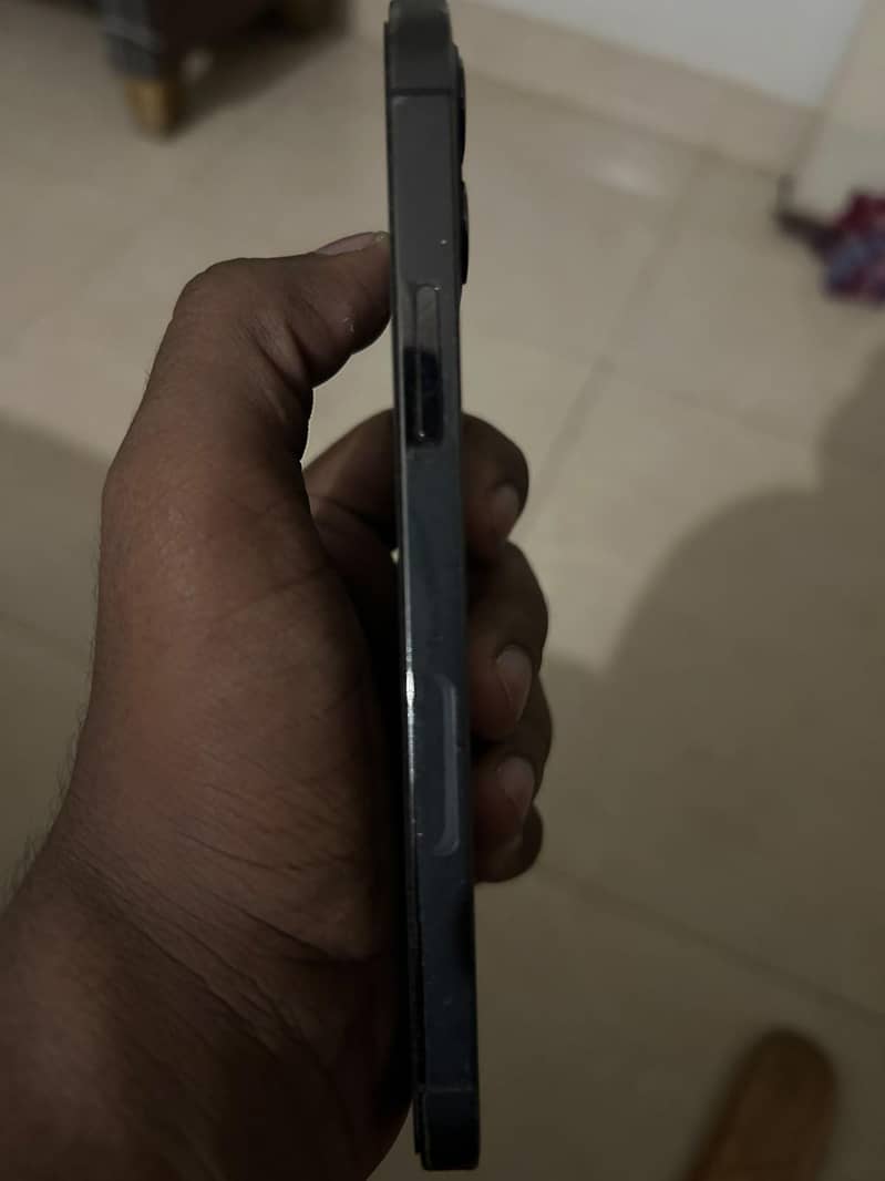 Apple iPhone 12 Pro 4