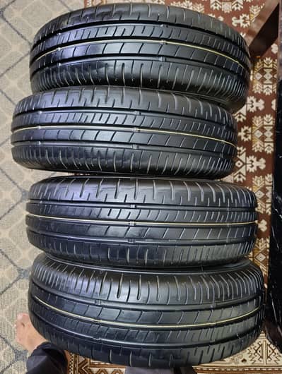 Dunlop Brand new tyres 165/70/R13 branded tyre just 1500km used