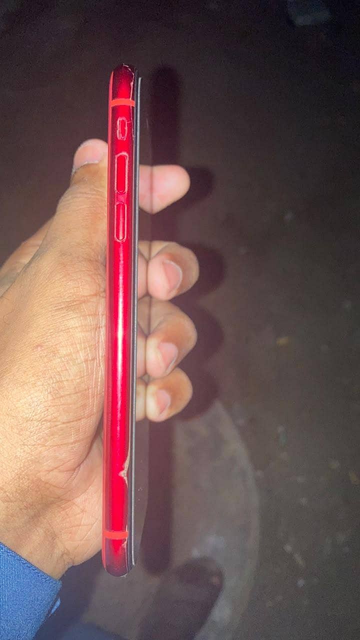 Apple iPhone 11 3