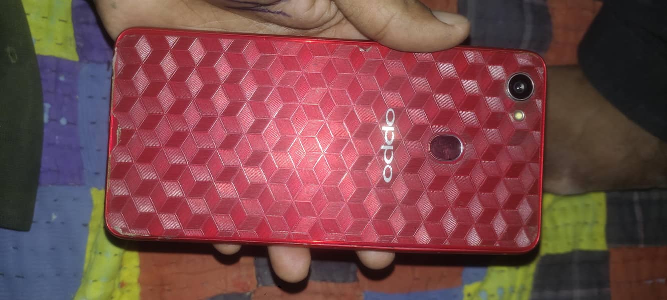 OPPO F7 5