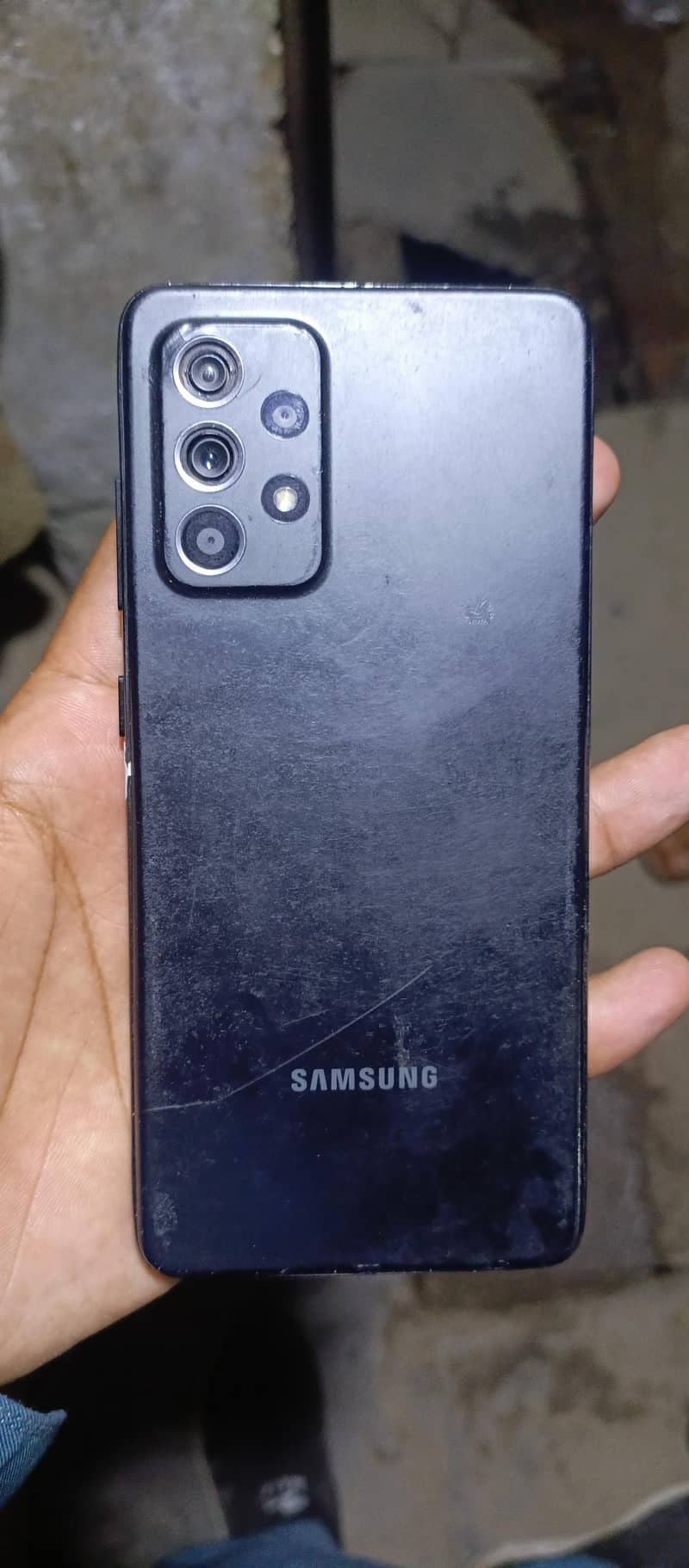 Samsung Mobile A52 1