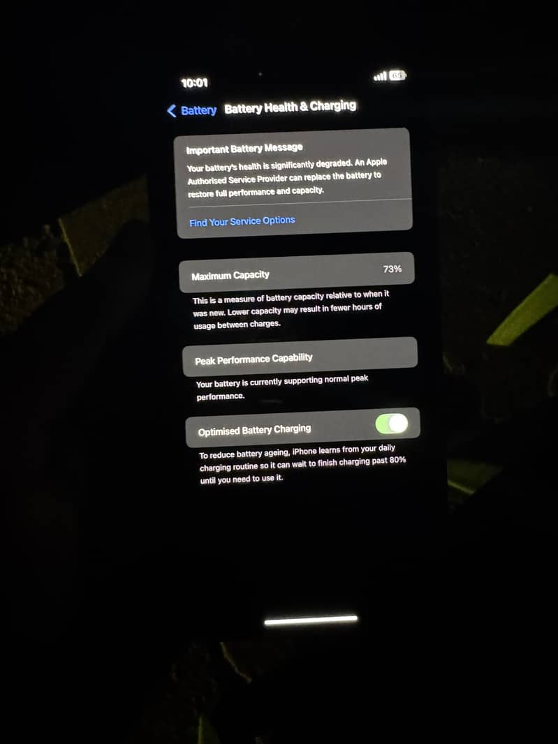 Apple iPhone XS Max 4