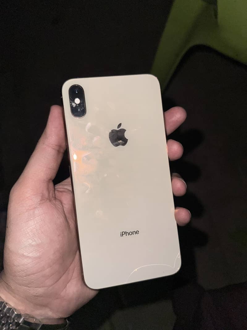Apple iPhone XS Max 5