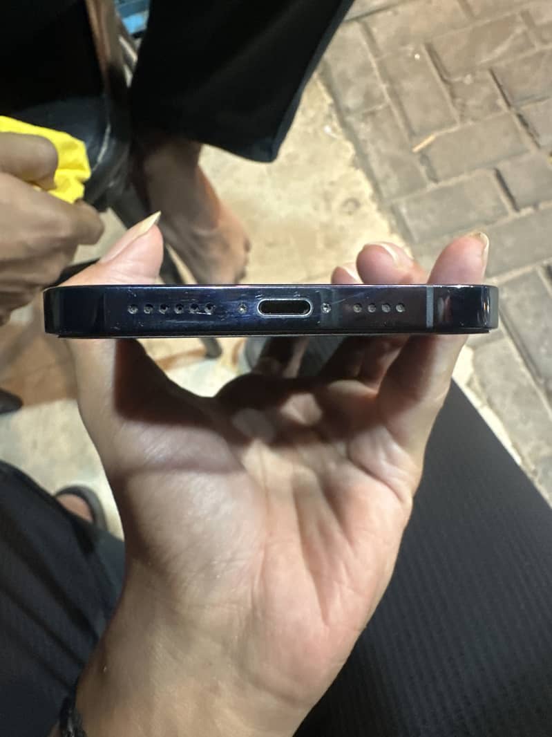 Apple iPhone 12 Pro Max 1
