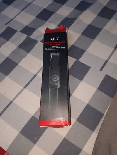 Q07 selfie stick