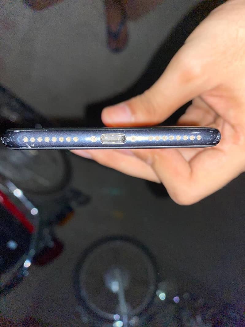 Apple iPhone 7 Plus 2