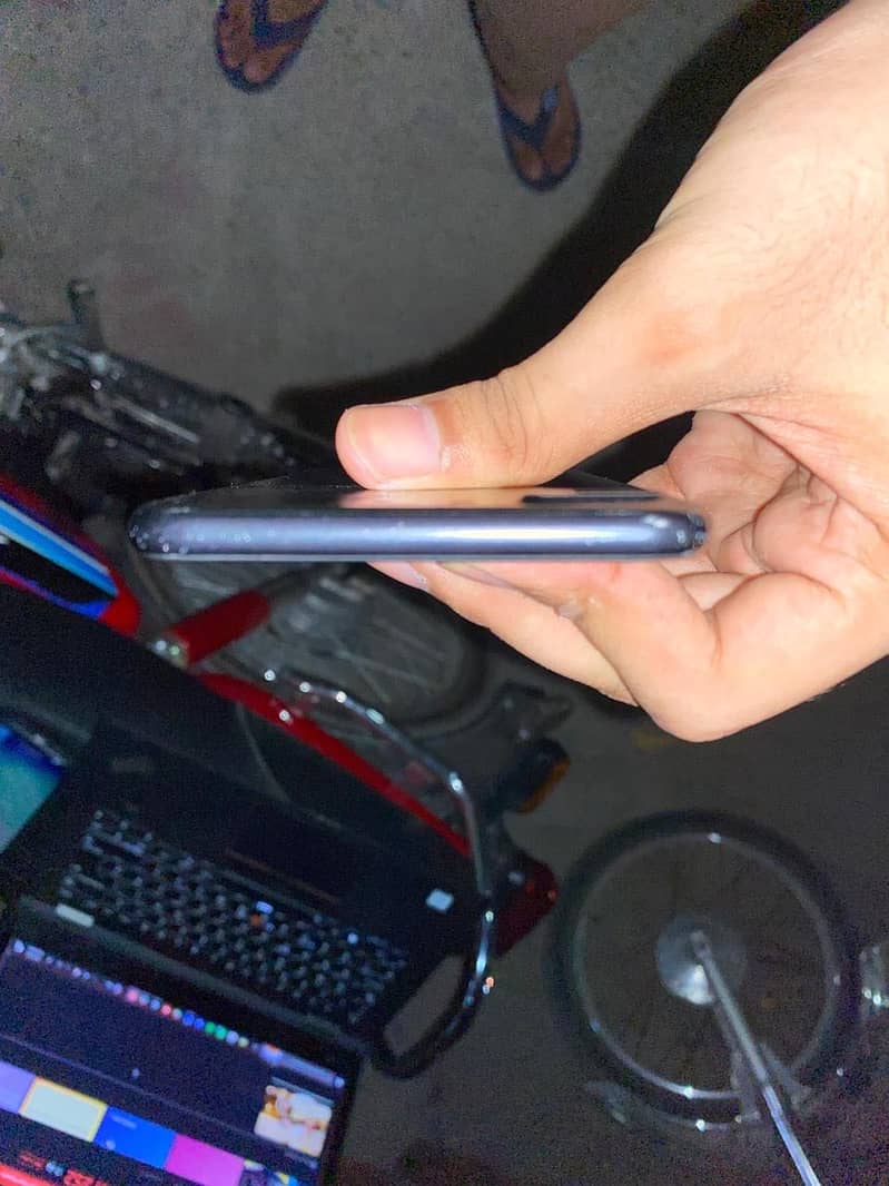 Apple iPhone 7 Plus 3