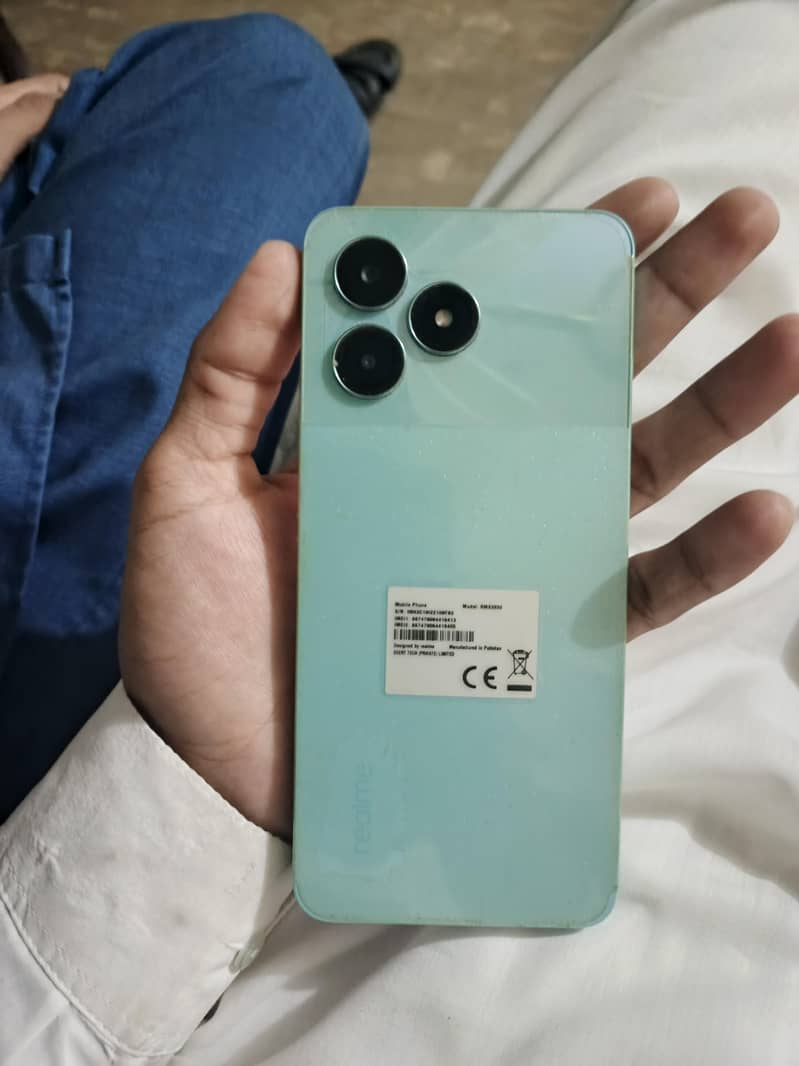 Realme C51 1