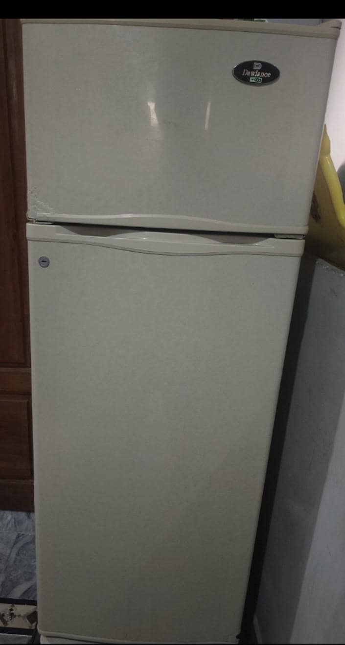 Dawlance medium size fridge 0