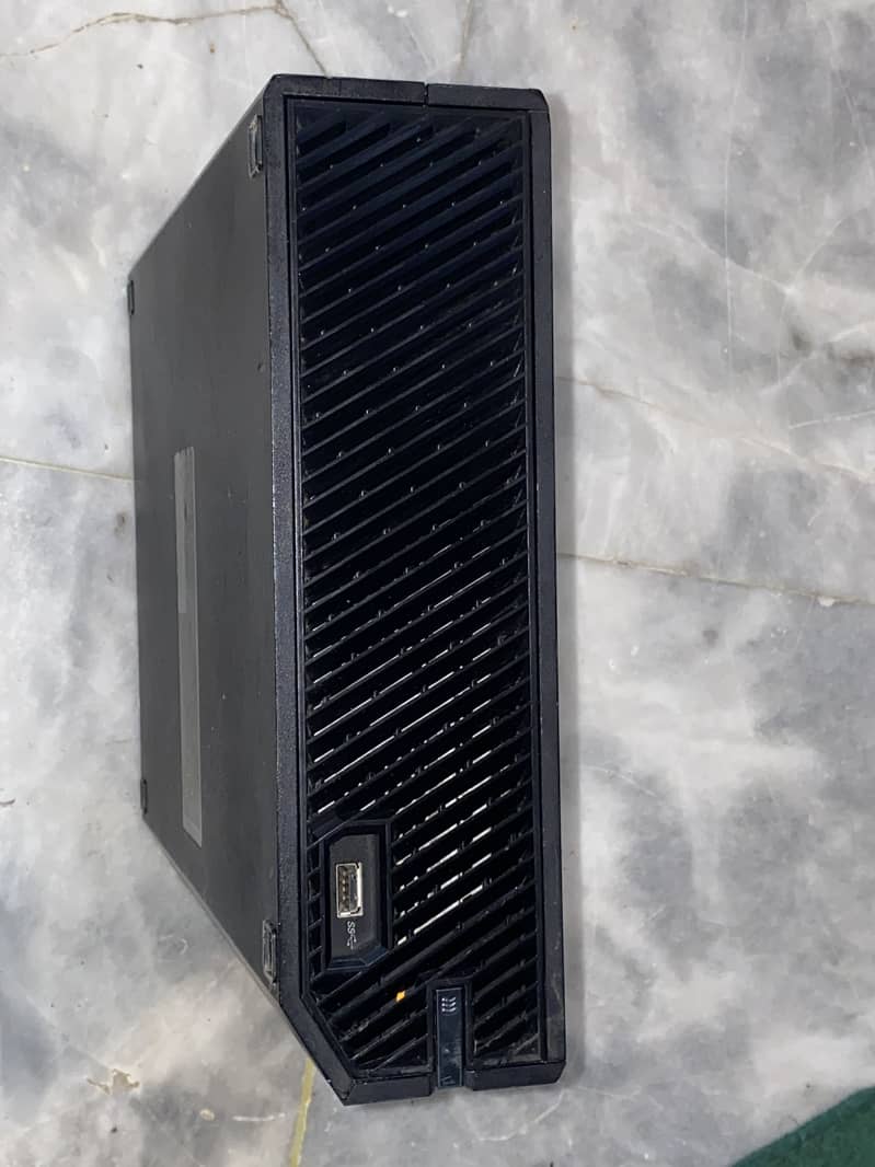 XBOX ONE 1TB 2