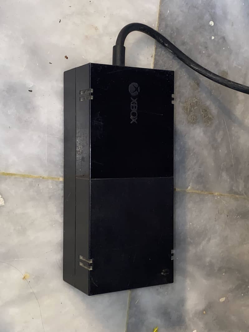XBOX ONE 1TB 7