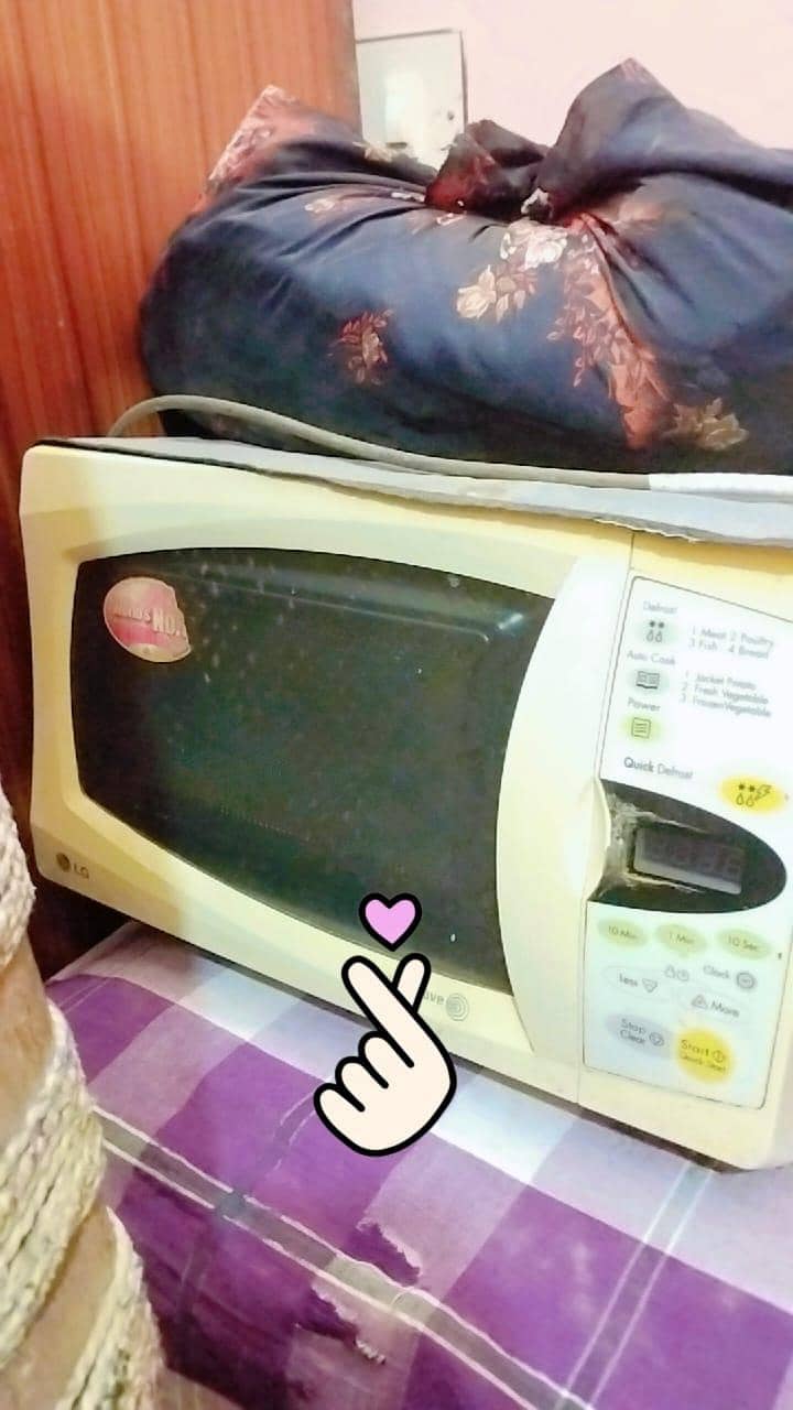microwave oven 1