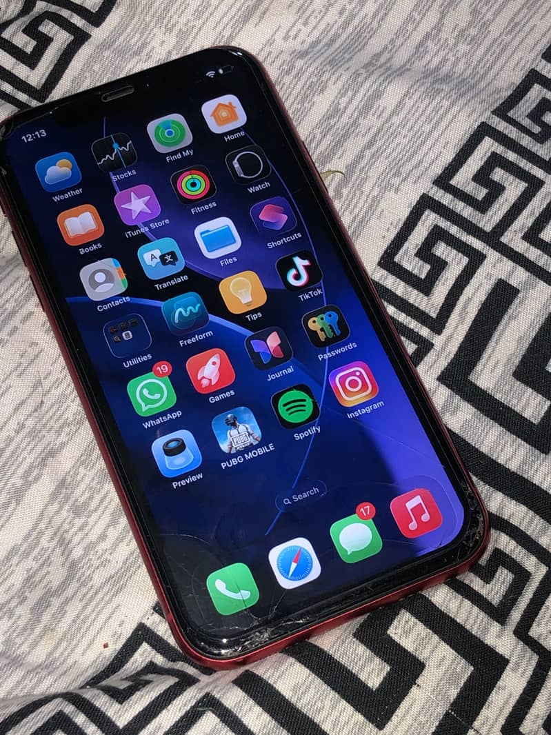 Apple iPhone 11 0
