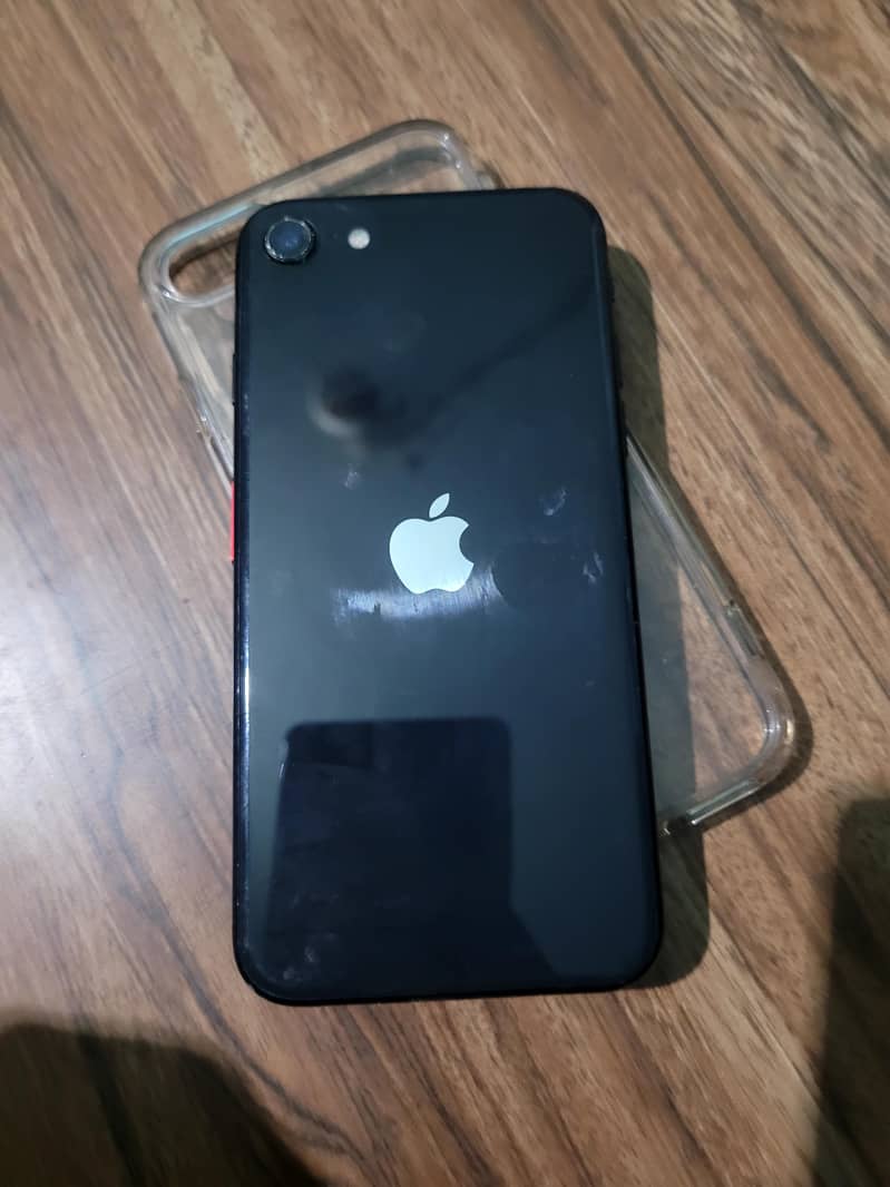 Apple iPhone SE 2020 0