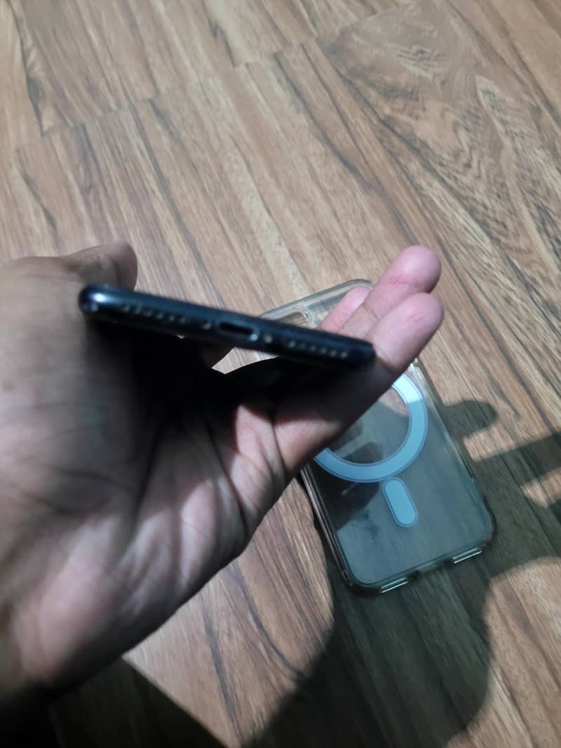 Apple iPhone SE 2020 3