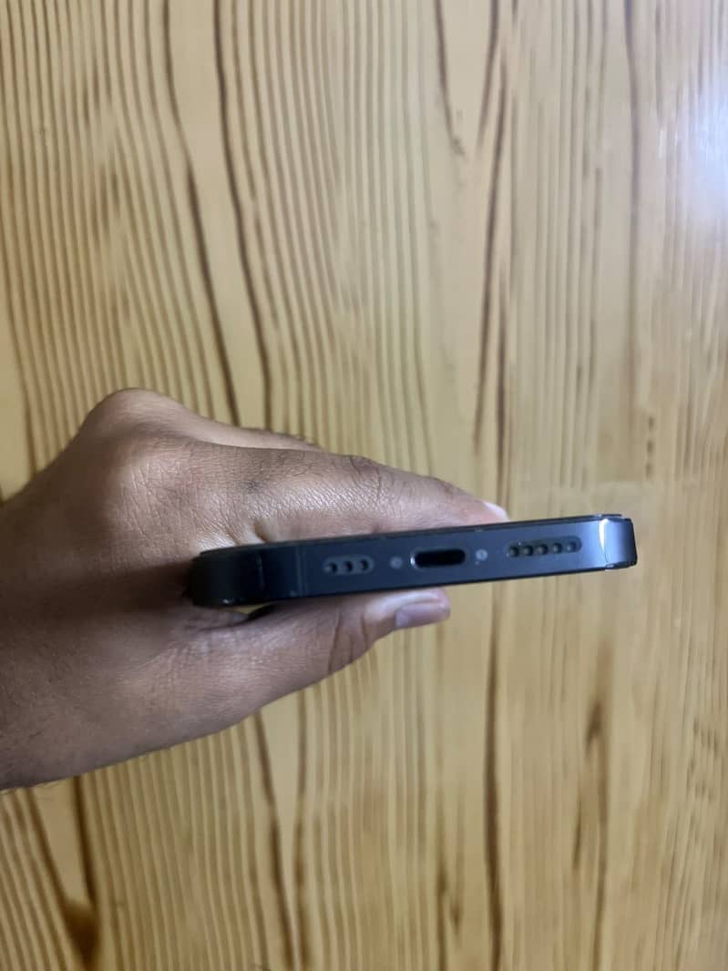 Apple iPhone 14 Pro 1