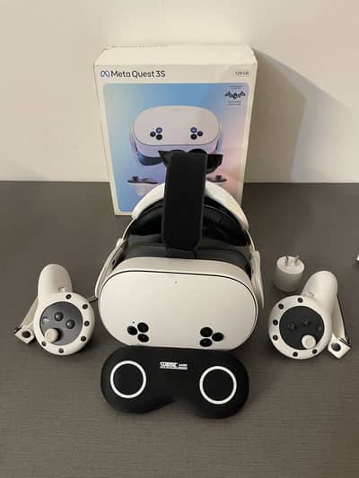 Meta Quest 3S 128GB – with Box and accessories