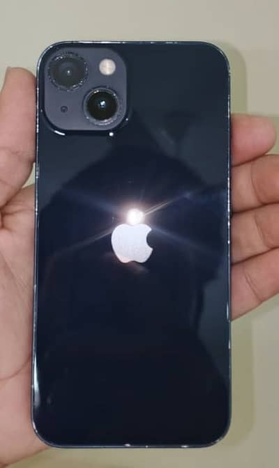 Apple iPhone 13
