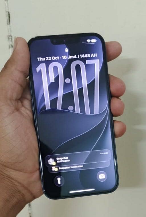 Apple iPhone 13 5