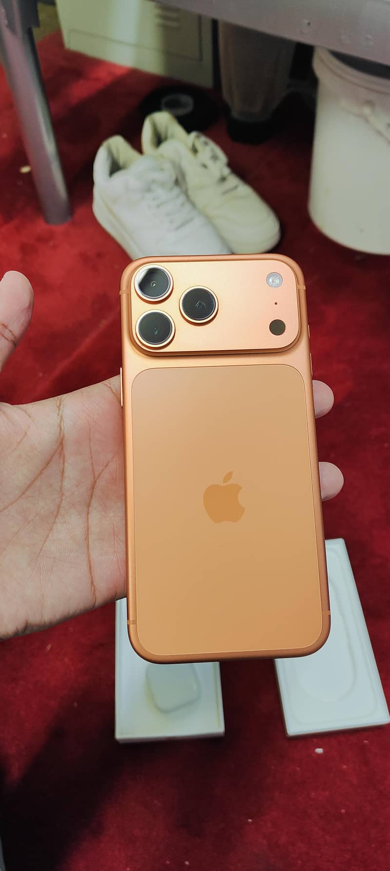 Apple iPhone 17 Pro Max 2