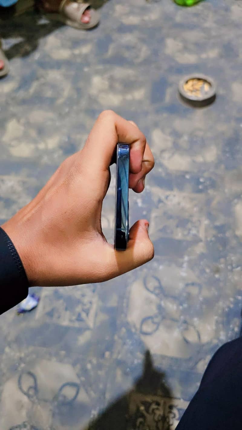 Apple iPhone 12 Pro 2