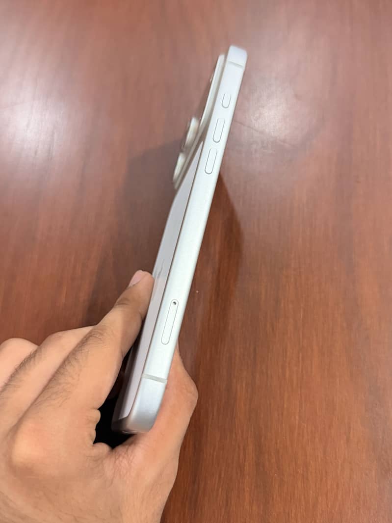 Apple iPhone 17 Pro Max 3