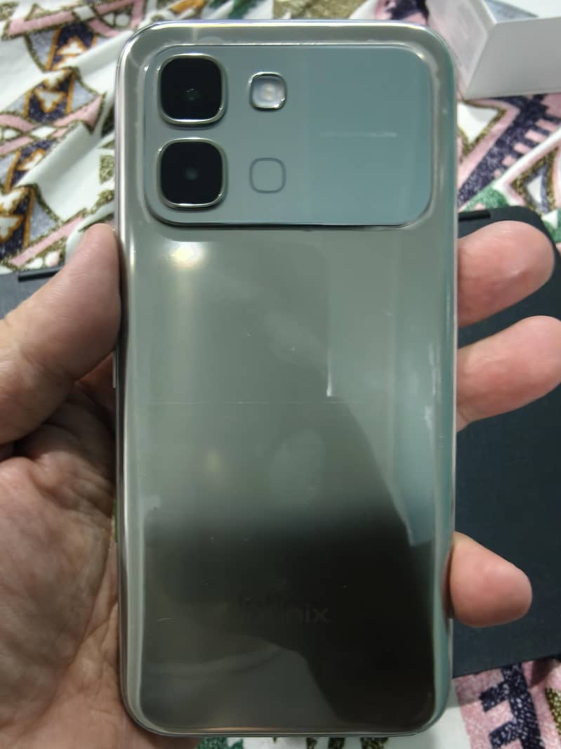 Infinix Note Edge 5G 4