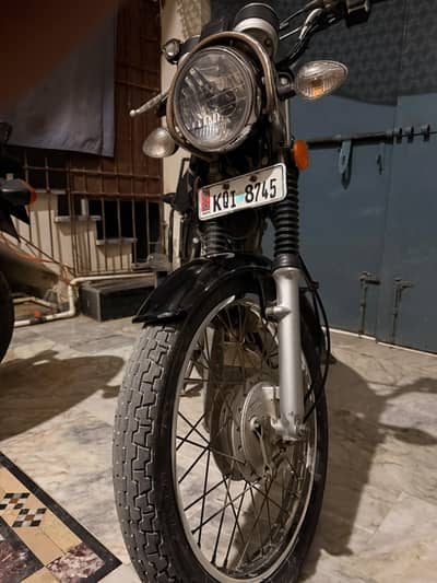 Suzuki GS 150 Black
