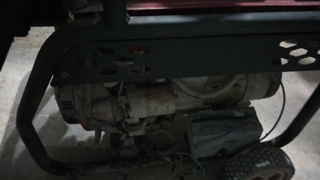 generator 2.8 KV 1