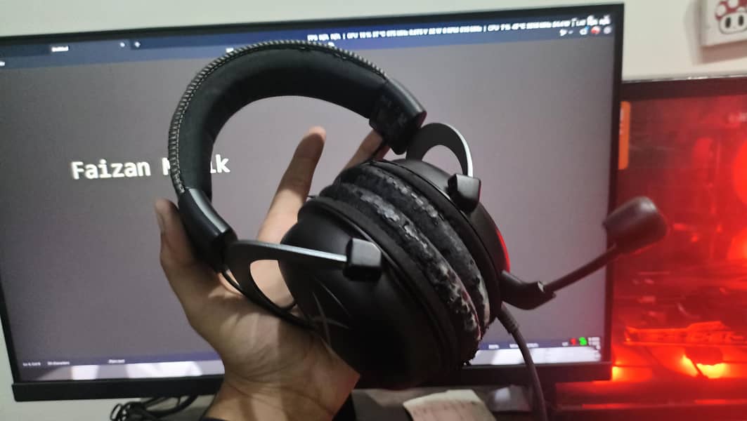 HyperX Cloud 2 Headphones 4