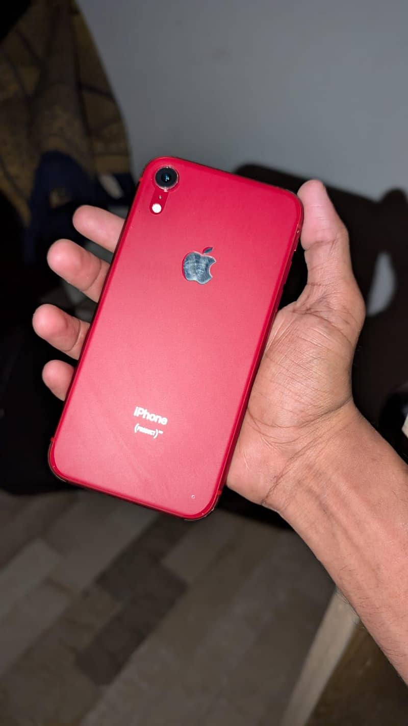 Apple iPhone XR 4