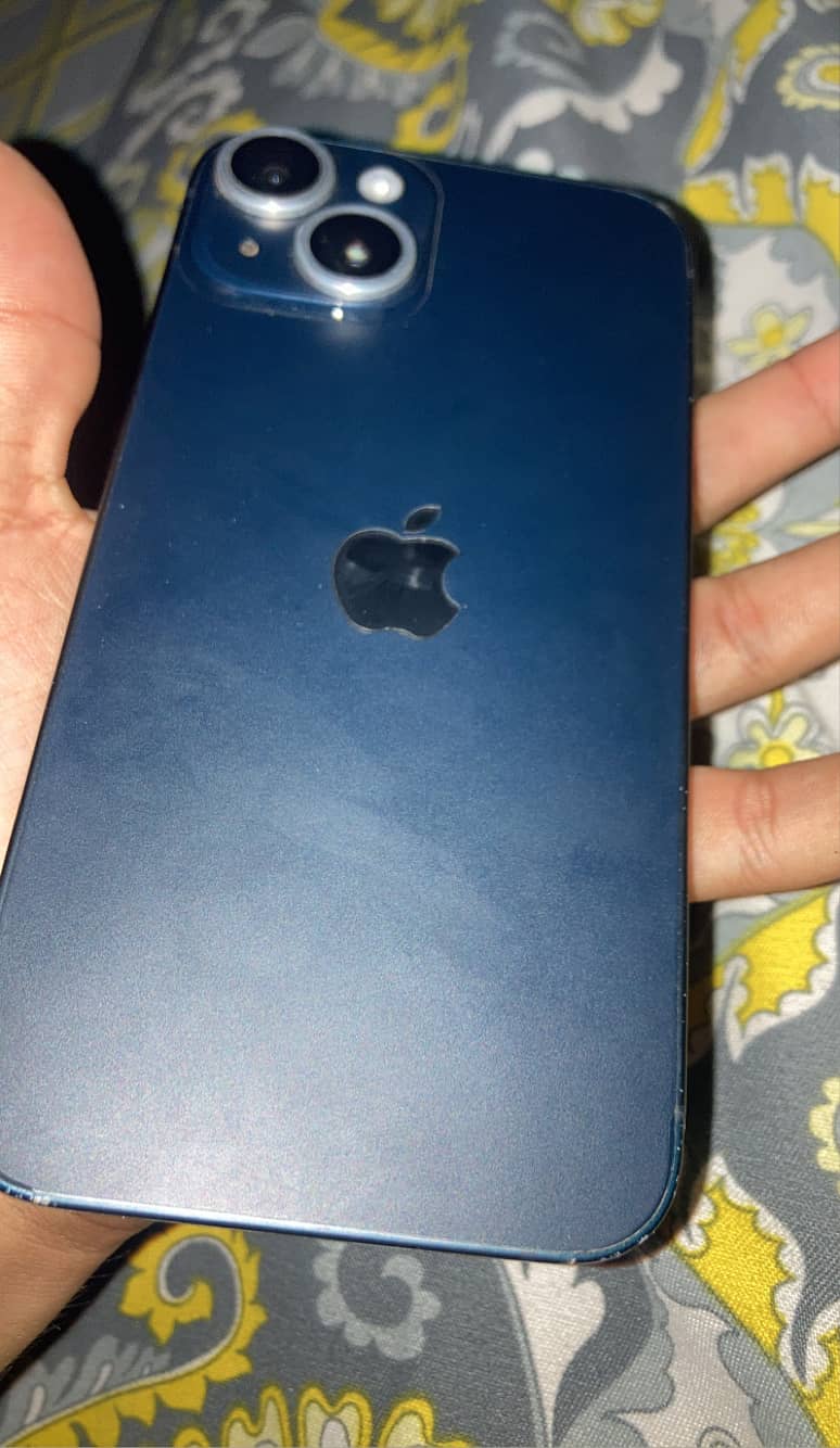 Apple iPhone 14 3
