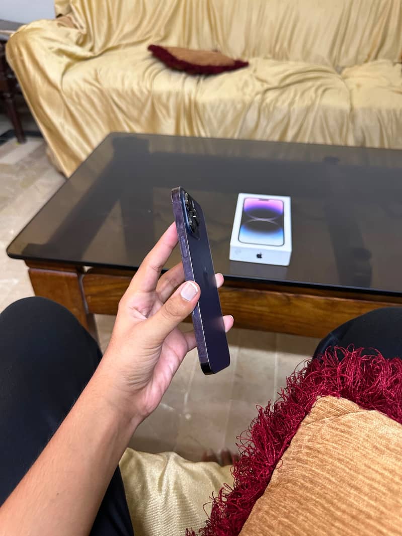 Apple iPhone 14 Pro Max 4