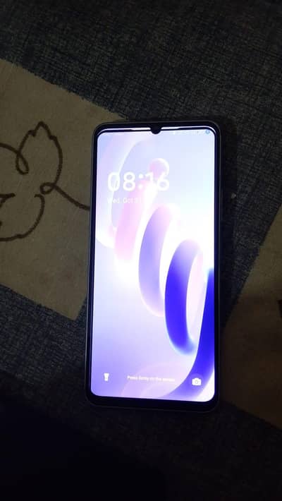 Itel City 100
