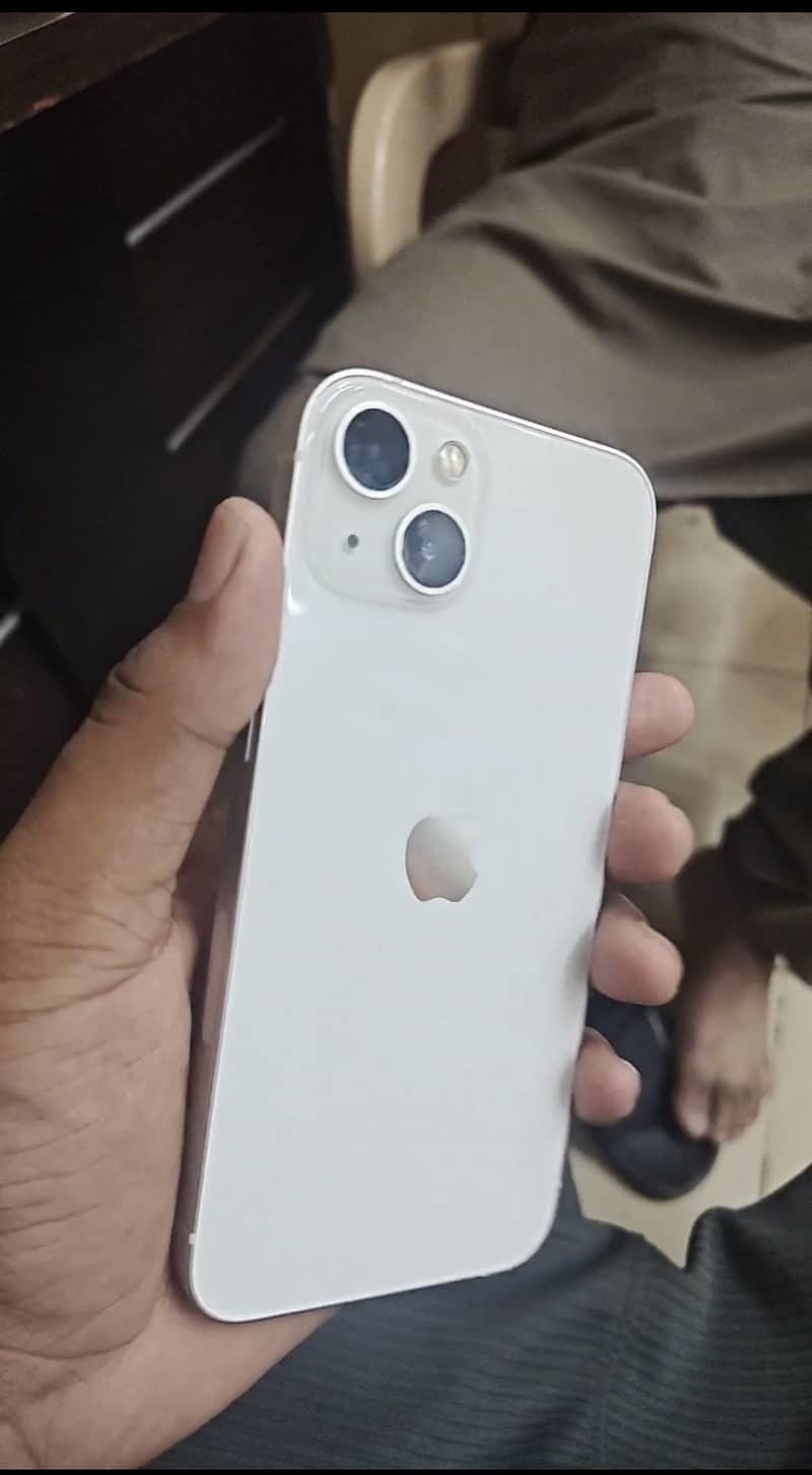 Apple iPhone 13 1