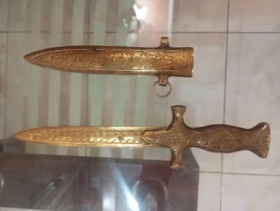 indian fashioned style copper made deggar