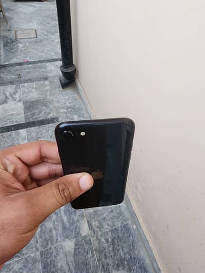 Apple iPhone SE 2020