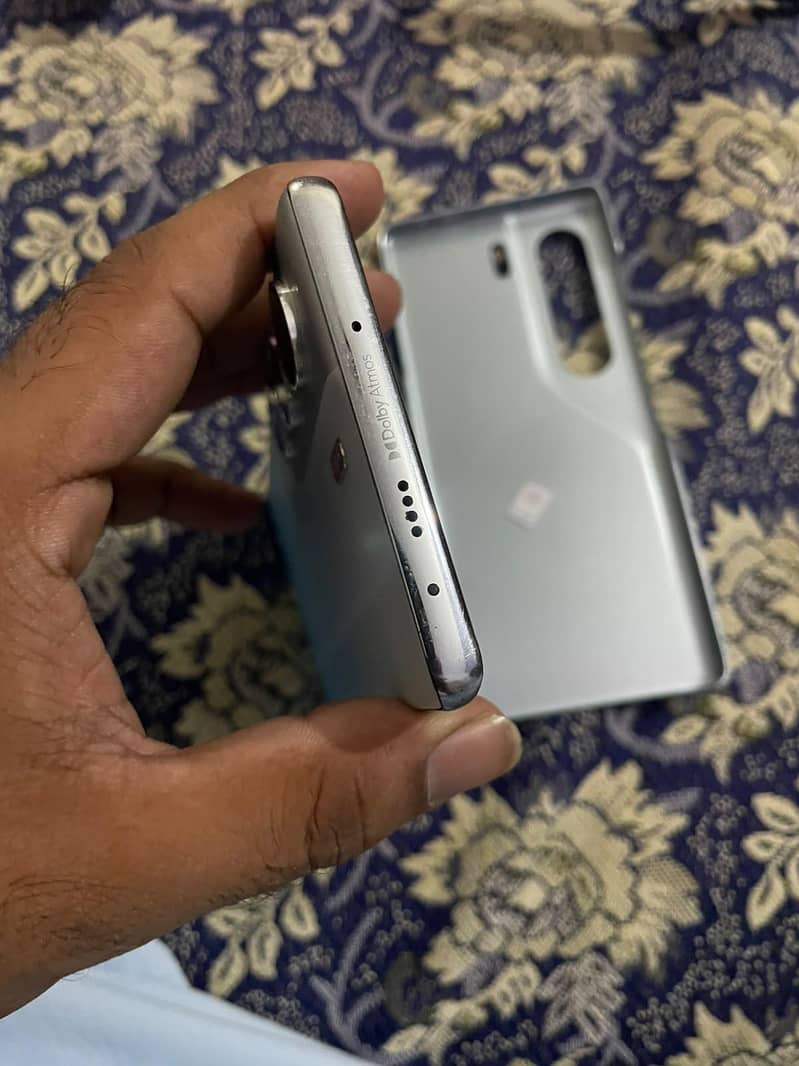 Tecno CAMON 40 Pro 5