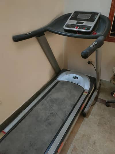 TA sport Treadmil