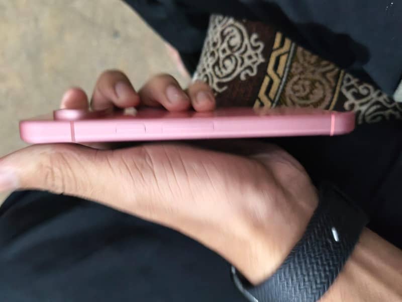Google Pixel 9 3