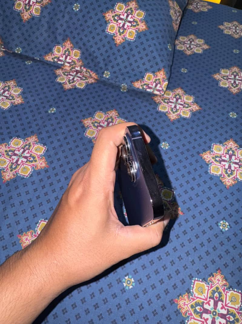 Apple iPhone 14 Pro 3