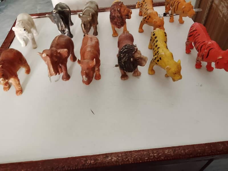 imported unbreakable animals set 3