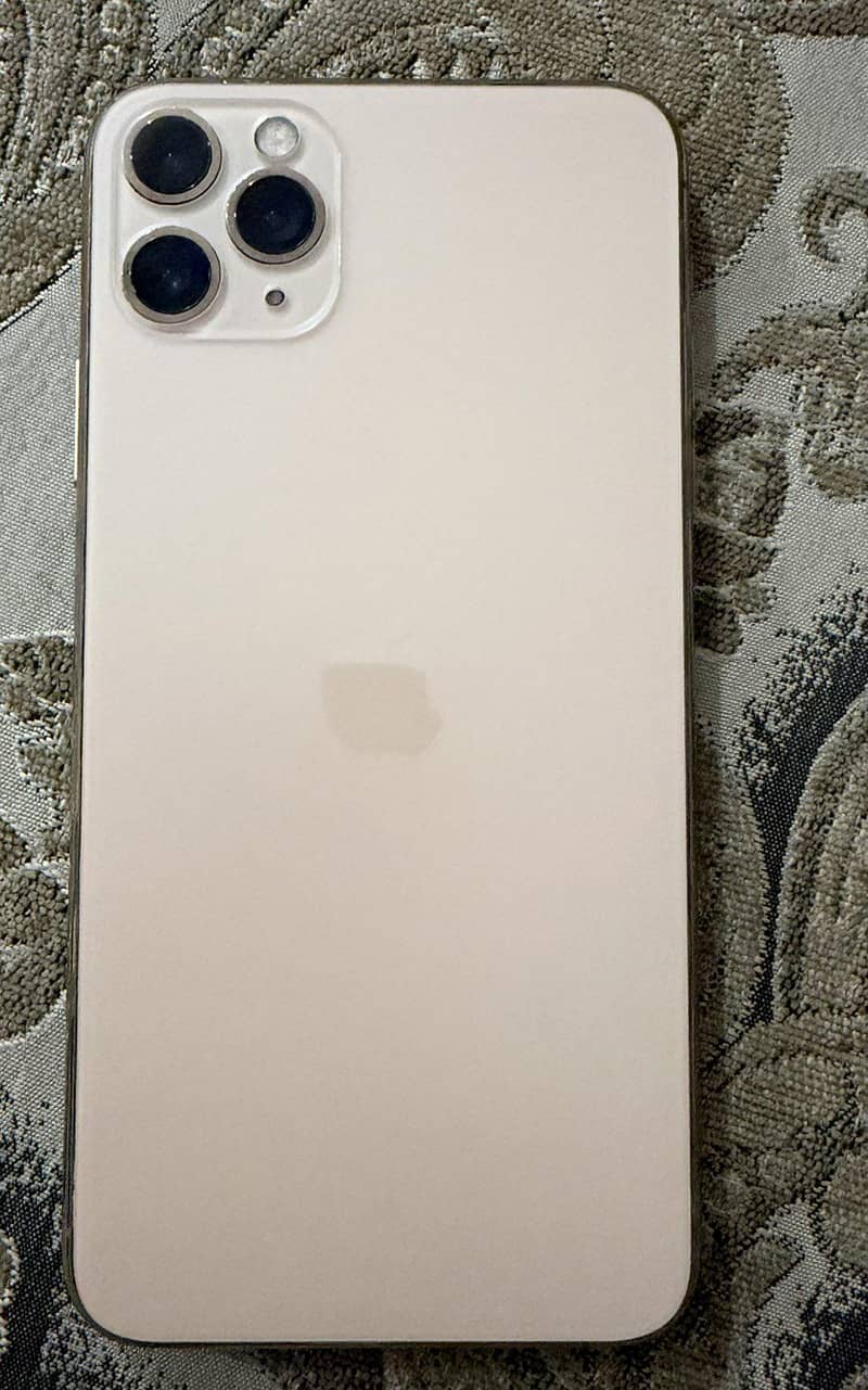 Apple iPhone 11 Pro Max 1