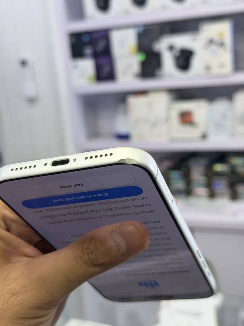 Apple iPhone 17 Pro Max 5