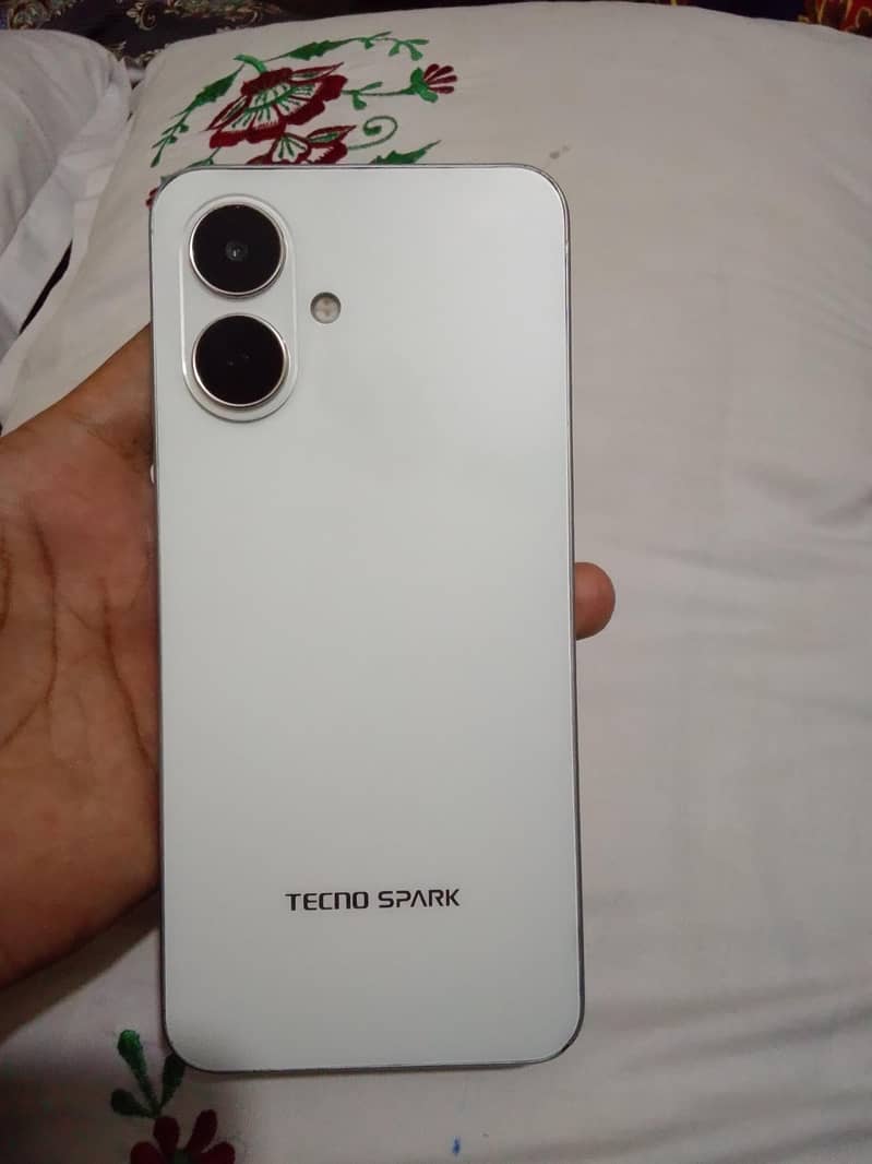 Tecno Spark Go 0