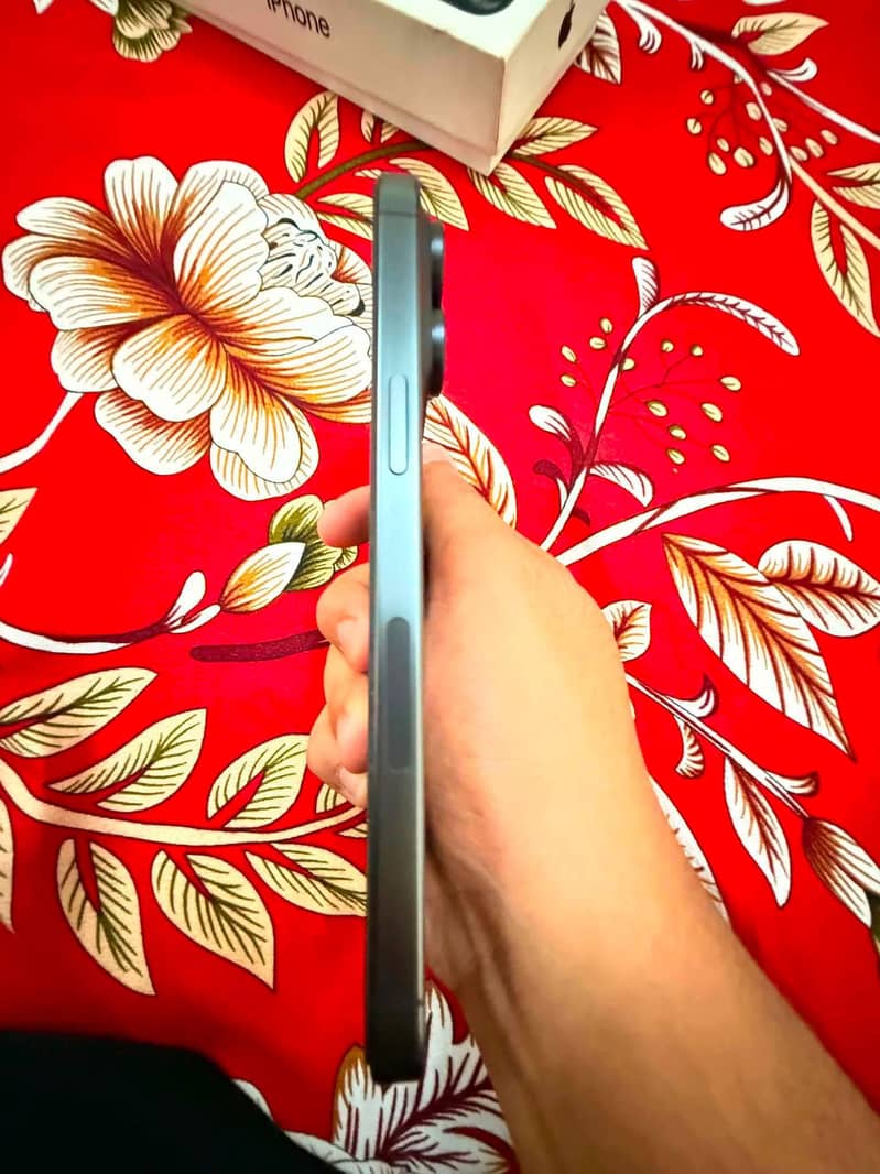 Apple iPhone 15 Pro Max 7