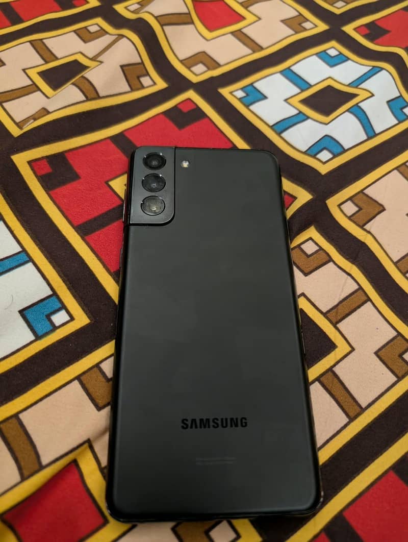 Samsung Mobile S21 Plus 1