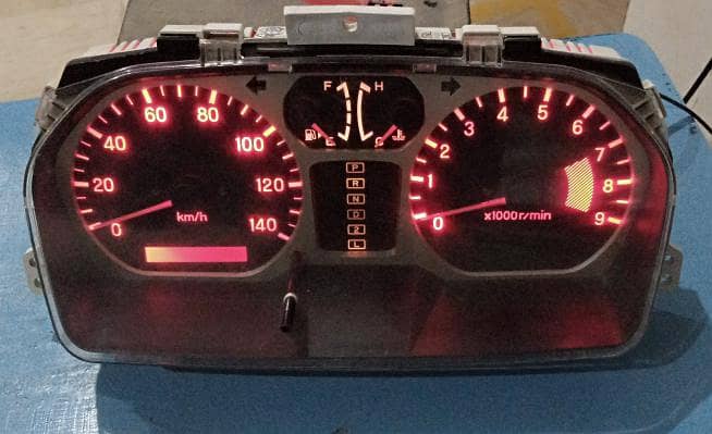 Front show and meter 8
